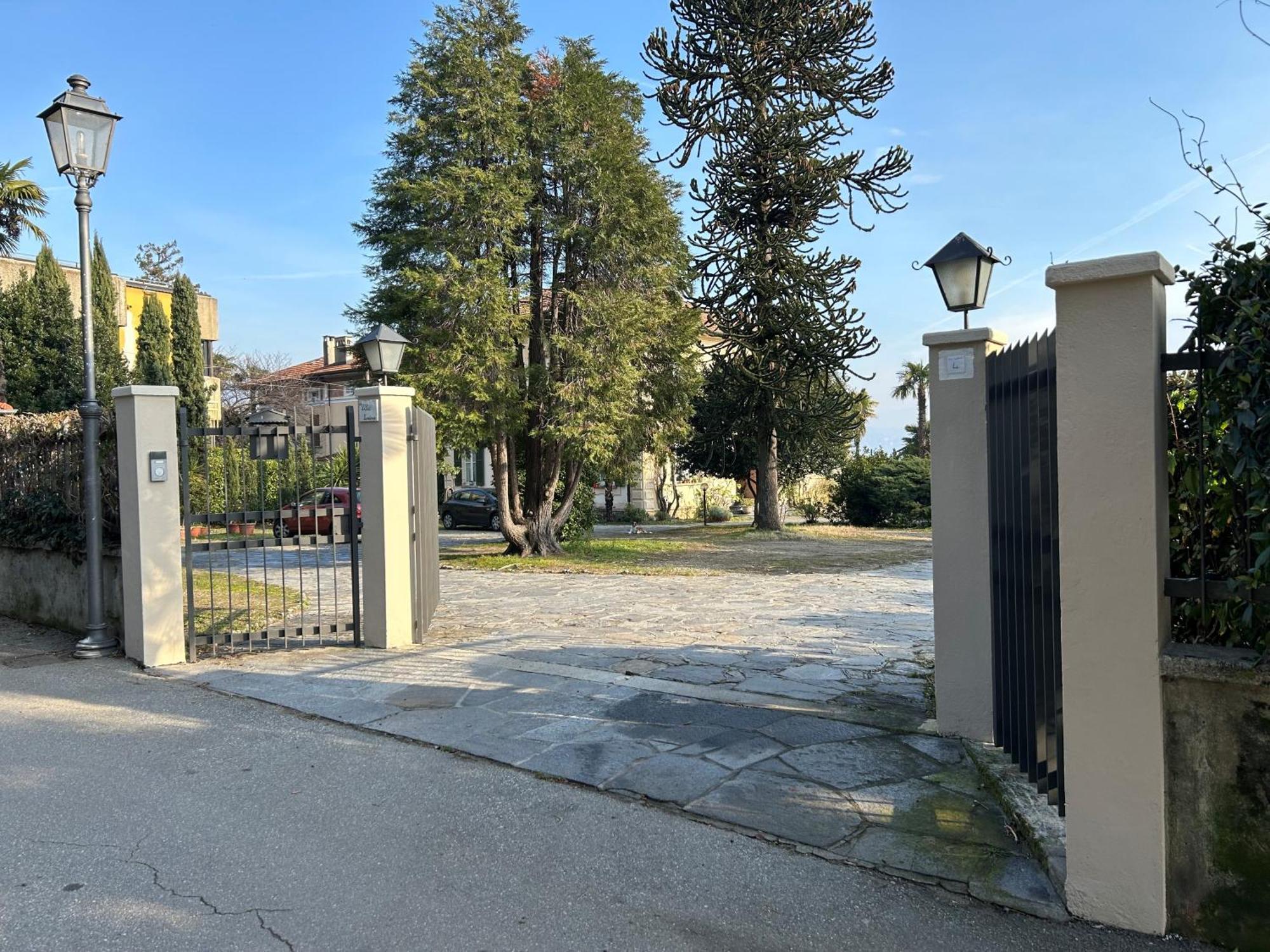 Aparthotel Residenza Dei Fiori Cannero Riviera Exteriér fotografie