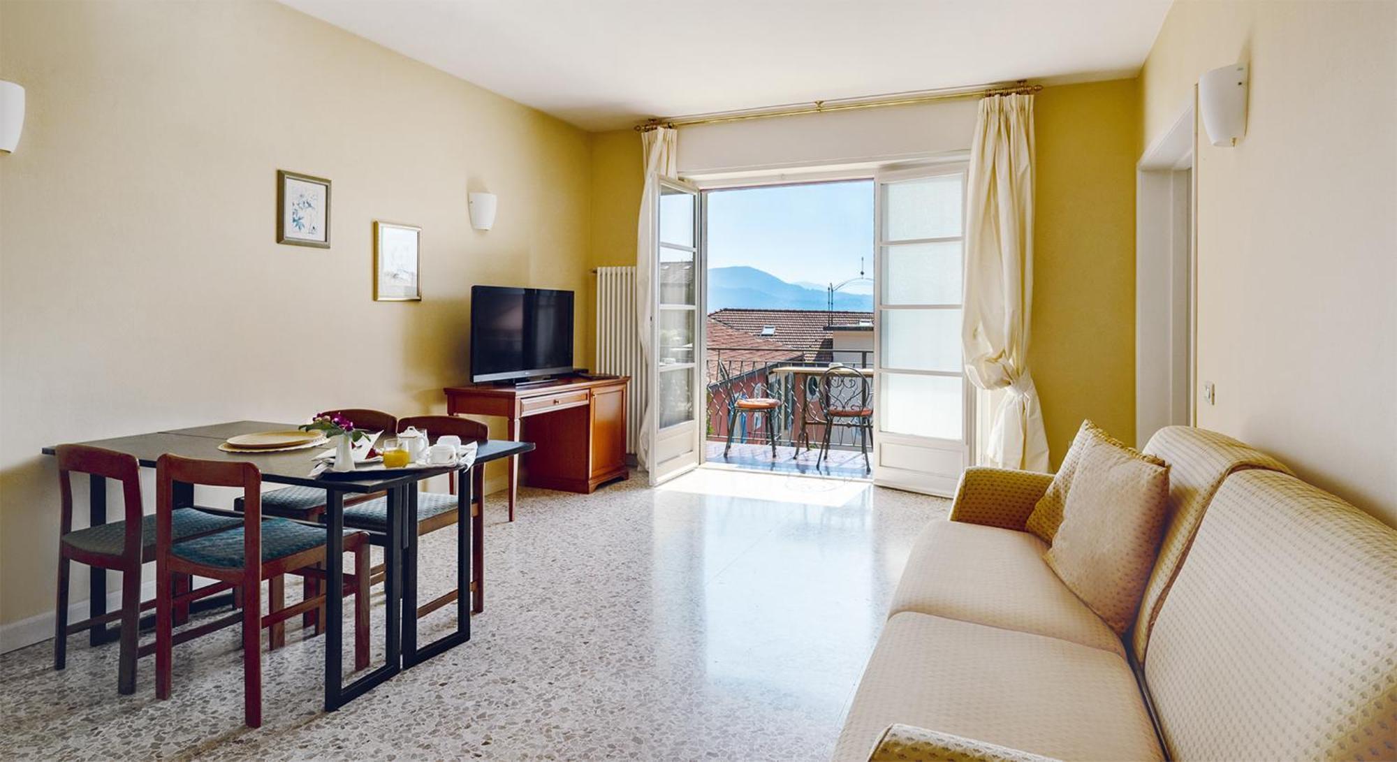 Aparthotel Residenza Dei Fiori Cannero Riviera Exteriér fotografie