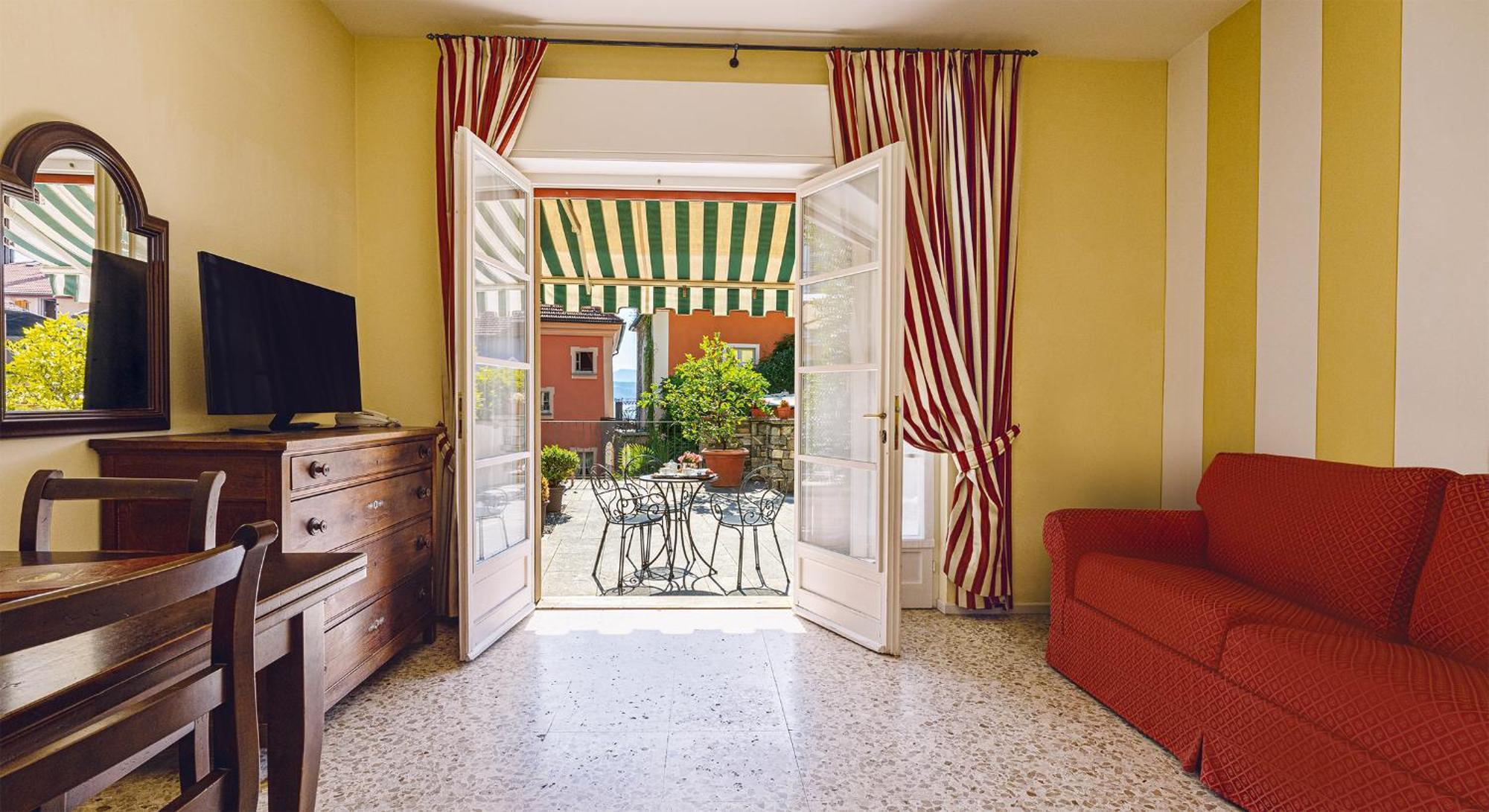 Aparthotel Residenza Dei Fiori Cannero Riviera Exteriér fotografie